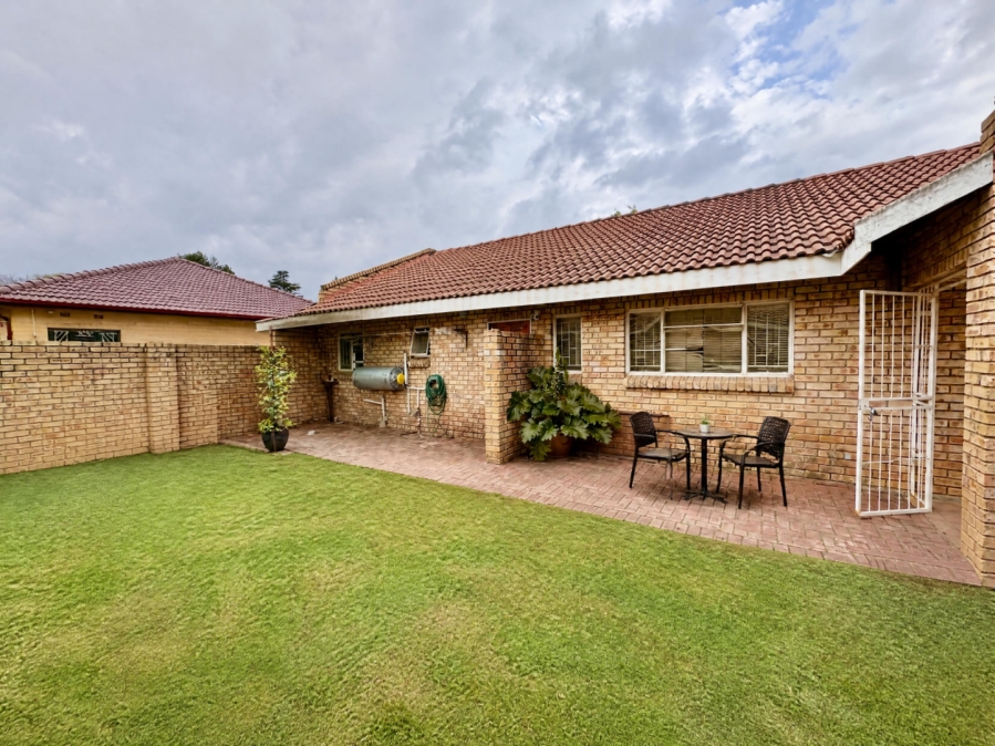 2 Bedroom Property for Sale in Potchefstroom North West